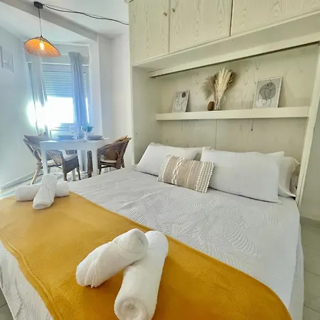 Apartment Modern With Ocean Views
