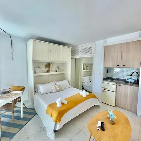 Modern With Ocean Views Apartment Torre Del Mar